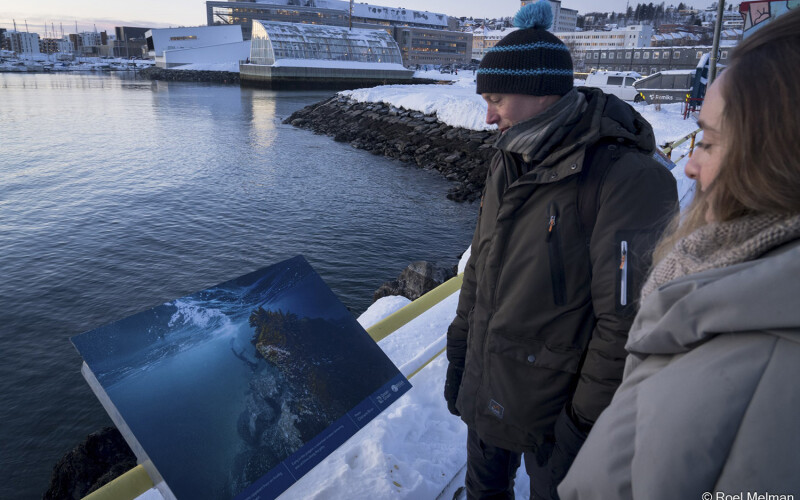 Project leader Dagny-Elikse Anastassiou and Director of Rissa Citizen Science Delphin Ruché at the exhibition