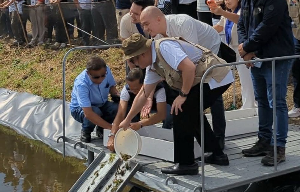 Philippines piloting Australian redclaw crayfish aquaculture