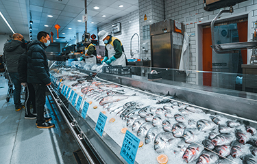 UK seafood counter