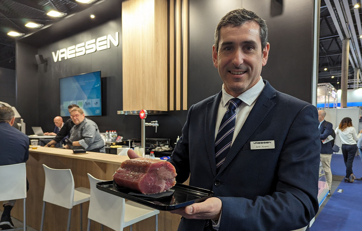 Vaessen Commercial Director Jordi Alvarez showing one of the products that can be made with the company's equipment