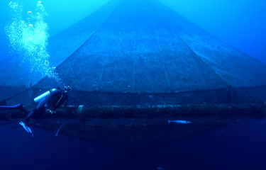 Three U.S. senators have reintroduced legislation that would open the door for expanded aquaculture in American waters.