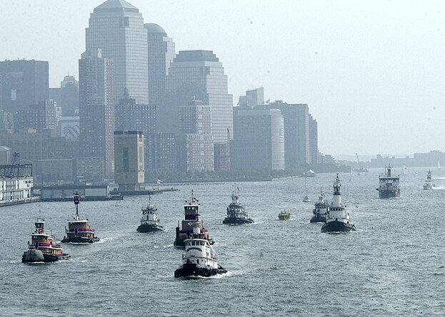 Workboats evacuate Manhattan on 9/11, New York Council of the Navy League photo