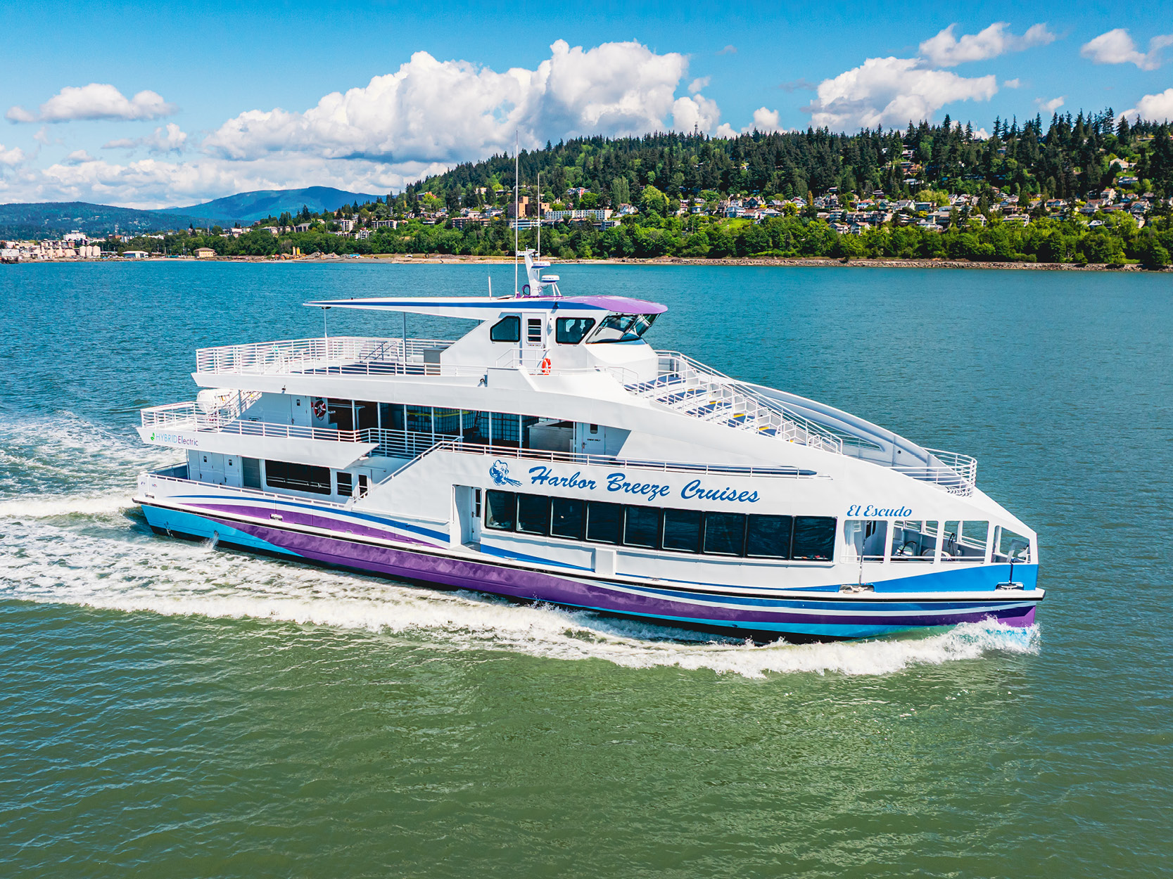 El Escudo tour boat built by All American Marine for Harbor Breeze Cruises